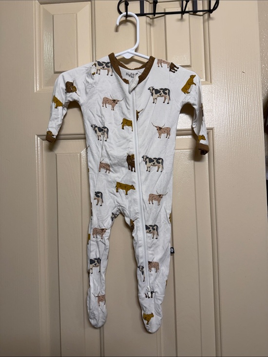 Kyte BABY Other - Kyte BABY White Footed One-Piece with Cow Print and Brown Trim